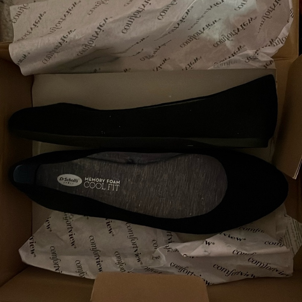 Dr Scholl’s black flats